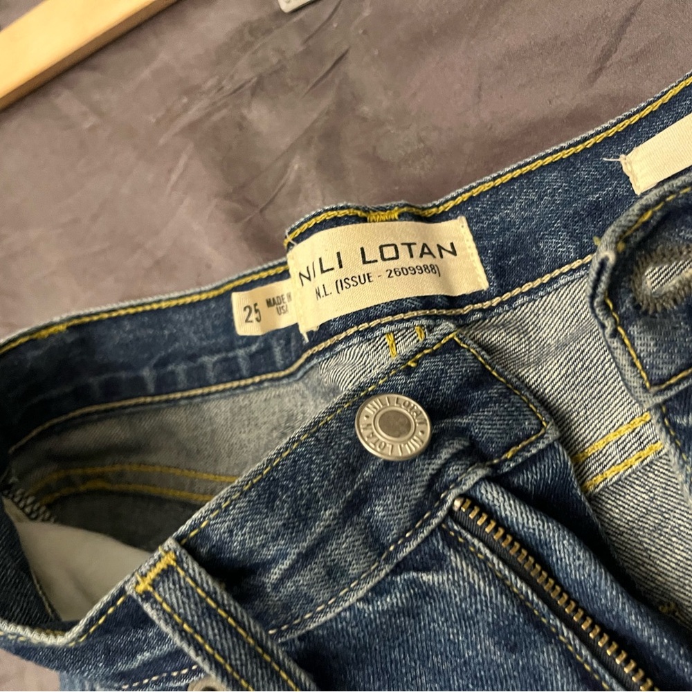 NWT - never worn Nili Lotan jeans, highly sought after.
